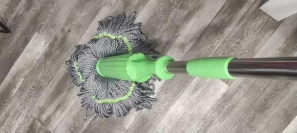 Self-Twisting Water Rotating Mop – 360° Spin Head, Hands-Free Wringing
